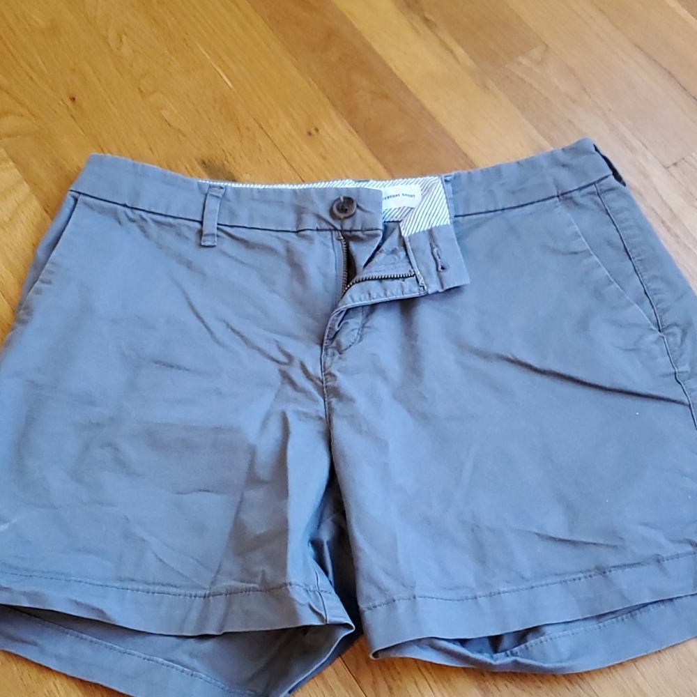 Gray shorts
